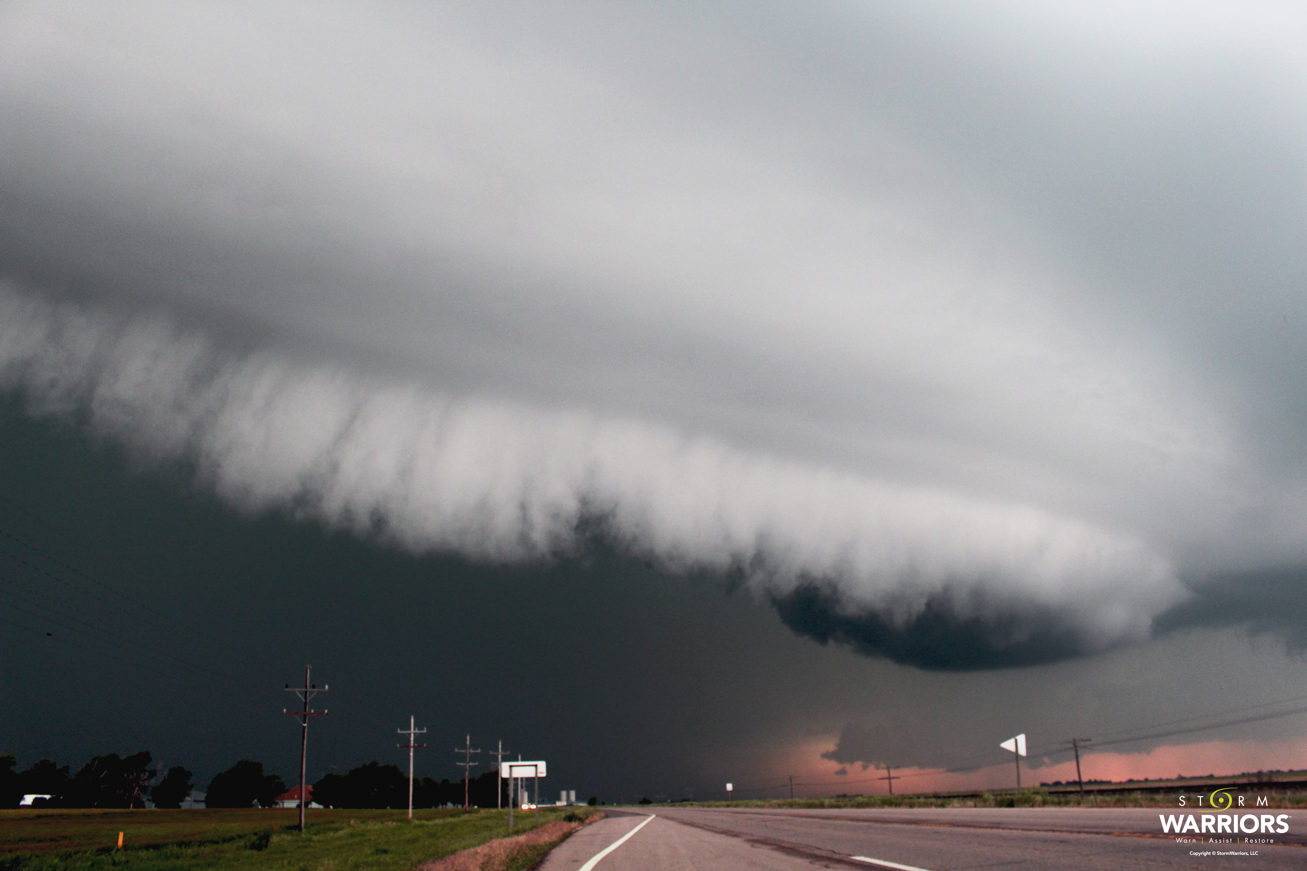 Shelf cloud near Dodge City, KS 5/26/16 photographed by Mike Prendergast